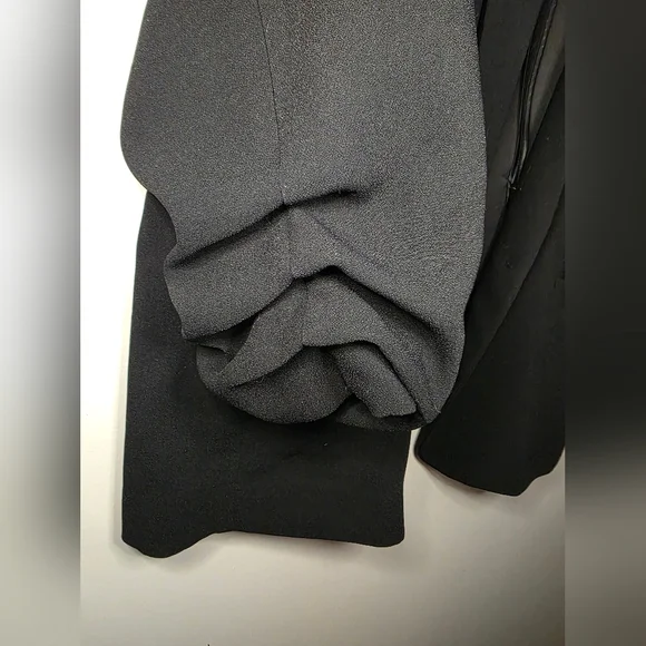 Lauren Conrad Relaxed Black Blazer Good Condition Size XL - Picture 3 of 9